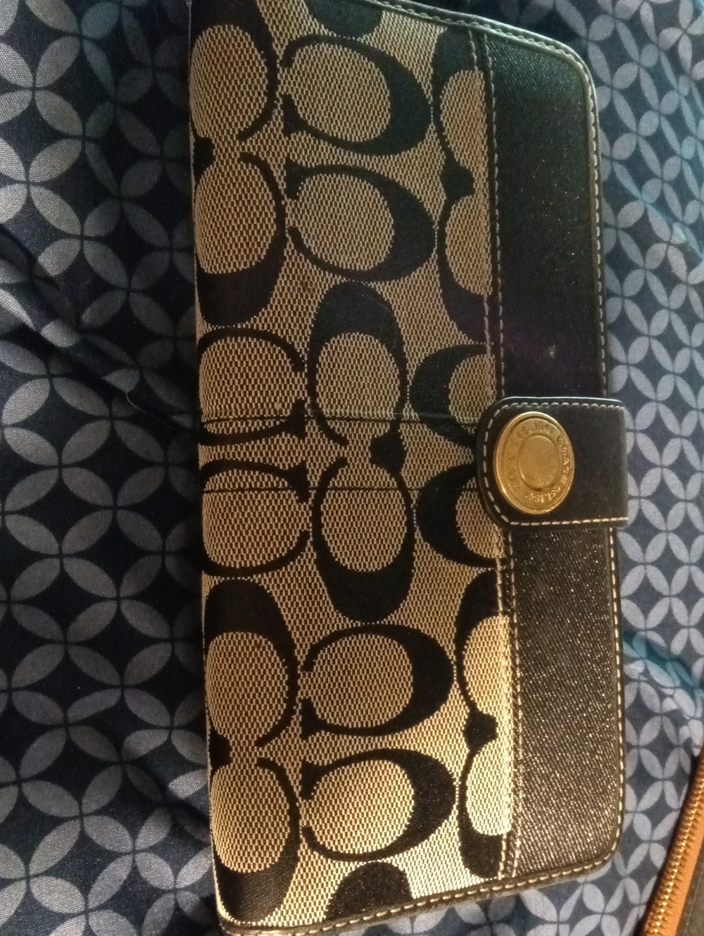 Coach Black and Tan Signature Accordion Wallet